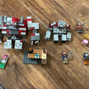 LEGO Minecraft Dungeons The Redstone Battle (21163)
